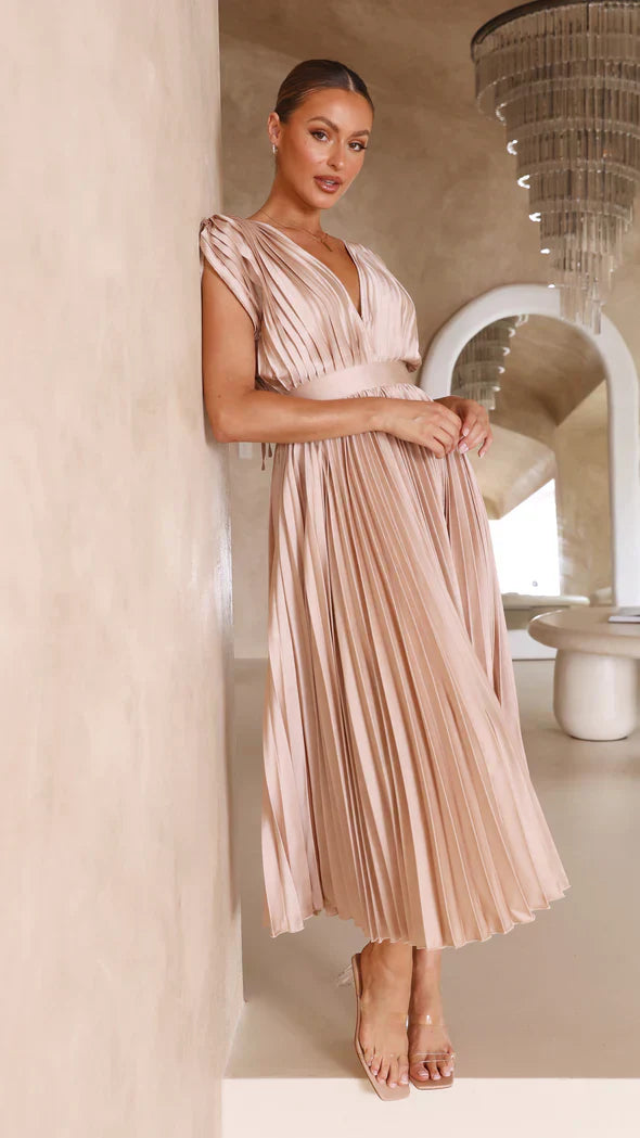 Clara Zijden Jurk Dames | Luxe Vloeiend Design & Tijdloze Klasse