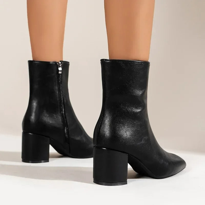 Charline Enkellaarsjes Dames | Tijdloos Design & Comfortabele Elegantielijn
